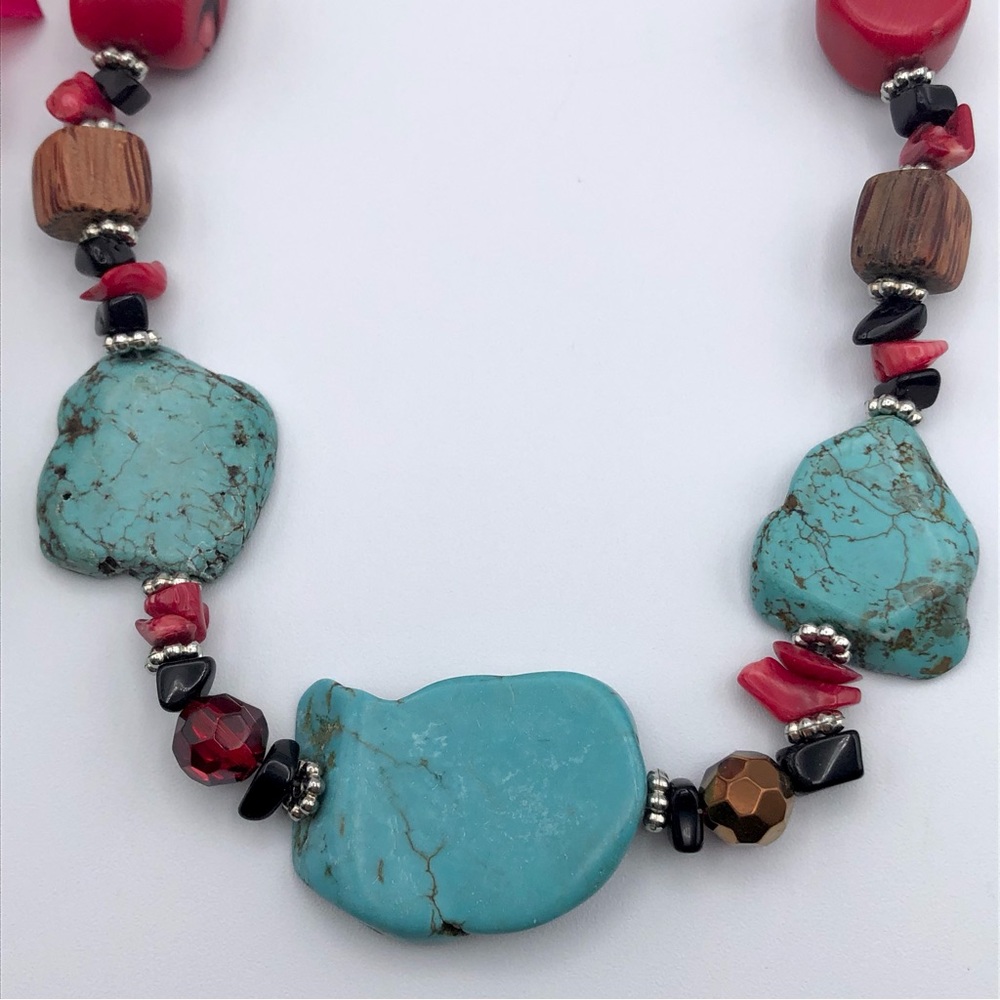 Southwestern Faux Turquoise Faux Bamboo Coral Stone Chip Collar Necklace 17” - Picture 7 of 17